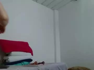 Isabel_24_gil from Chaturbate