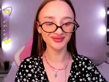 laralourance from Chaturbate