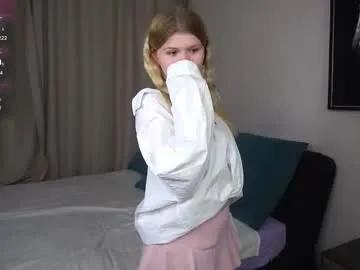 Latanyabarthel from Chaturbate