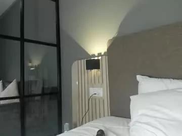 Liavee from Chaturbate