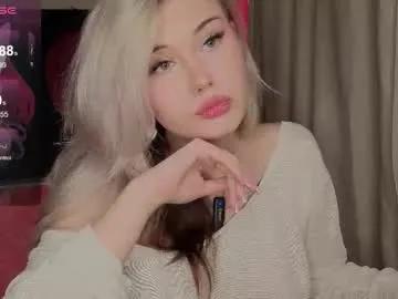 Lilhornyprincess from Chaturbate
