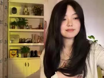 Liunana from Chaturbate