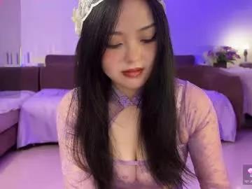 Liunana from Chaturbate
