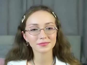Loriamarzinske from Chaturbate
