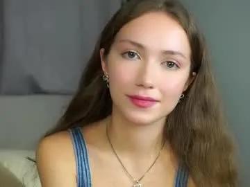 Loriamarzinske from Chaturbate