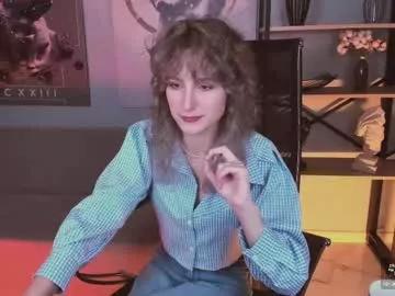 Luxrayi from Chaturbate