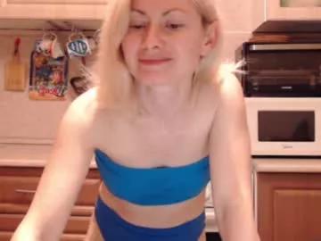 Malenamila from Chaturbate