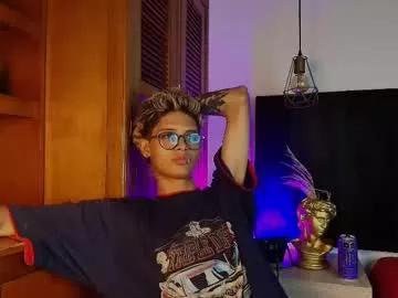 Massimo_alessandro from Chaturbate