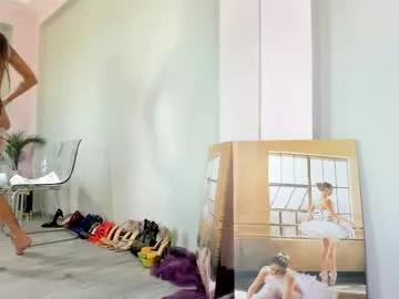 mayahellen from Chaturbate