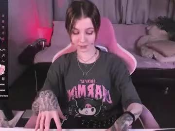 Miravelle from Chaturbate