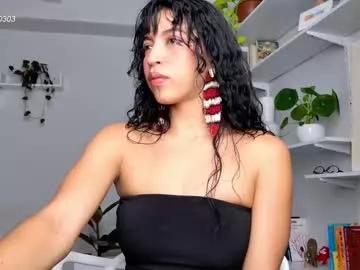 Nikol_je from Chaturbate