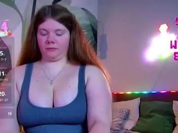 Rubyvalen from Chaturbate