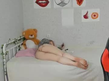 Seductive_she_wolf from Chaturbate