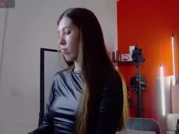 Sellashine from Chaturbate