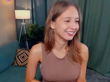 Tessiekhanponaphan from Chaturbate
