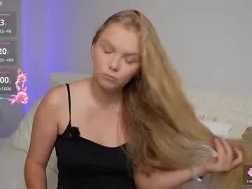 Urblonde001 from Chaturbate
