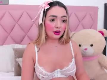 Valentinaa_evans1 from Chaturbate