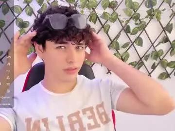 Xhans17 from Chaturbate