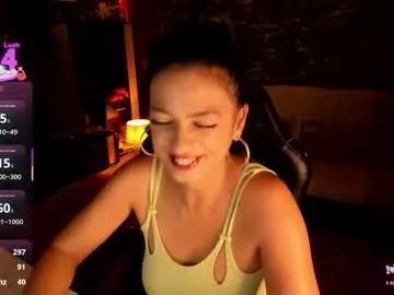 Xlaracroftx from Chaturbate