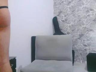 aaron_kwok from Flirt4Free