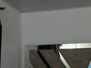 amara_jons from Flirt4Free is Freechat