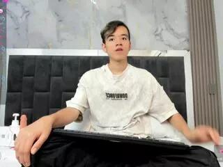 bunny_maxi from Flirt4Free