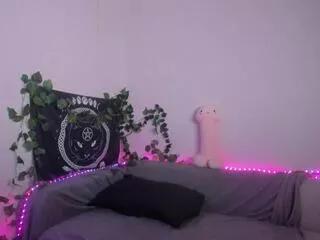 cali_reea on Flirt4Free