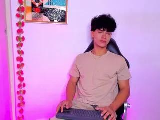 Daniel_deluxe from Flirt4Free