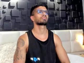 dann_saenz from Flirt4Free