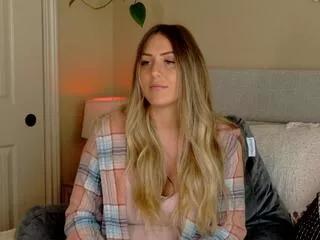 emeree_lakes from Flirt4Free