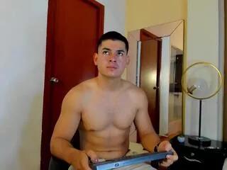 lenoard_dupont from Flirt4Free is Freechat