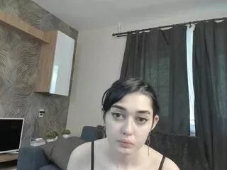 lina_luis from Flirt4Free is Freechat