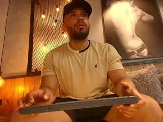 Lion_ferrer from Flirt4Free