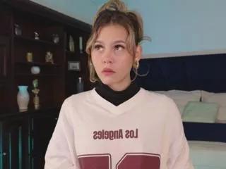 lola_berry from Flirt4Free