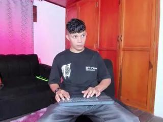 lucas_luxx from Flirt4Free is Freechat