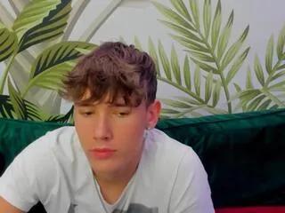 matthew_bieber from Flirt4Free