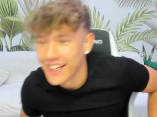 matthew_bieber from Flirt4Free