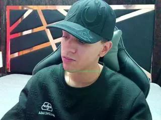 miick_johnson from Flirt4Free