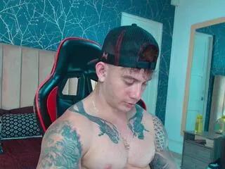 paul_thompson from Flirt4Free is Freechat