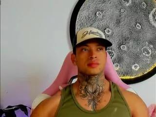 stiven_collins from Flirt4Free is Freechat