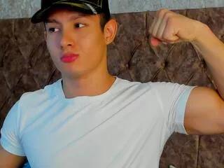 xander_walker on Flirt4Free