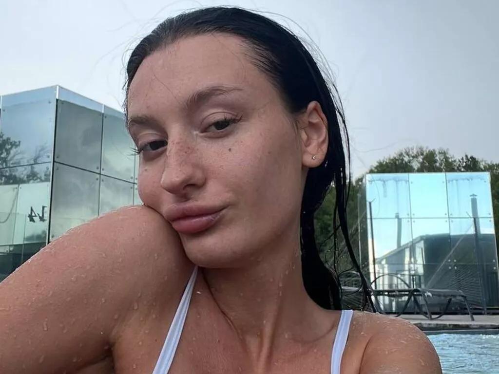 AliceLewandovski on LiveJasmin