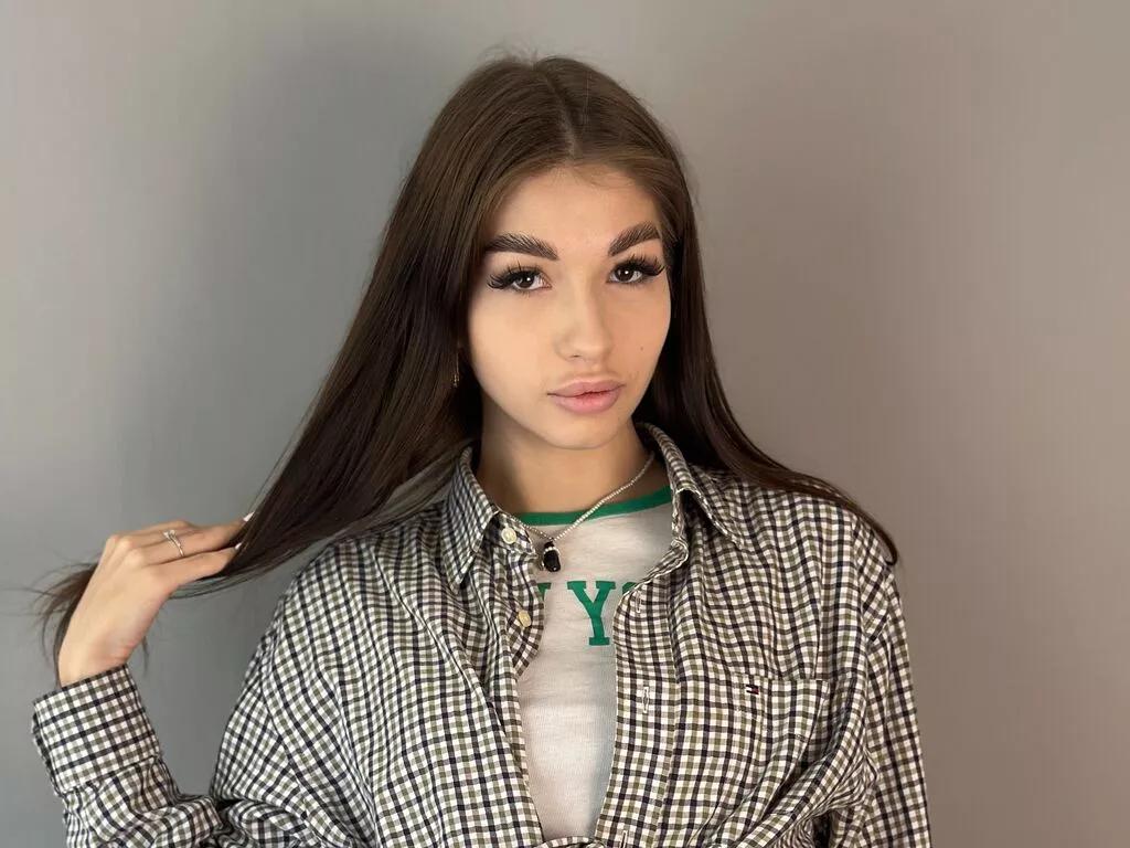 ErlinaCarl on LiveJasmin
