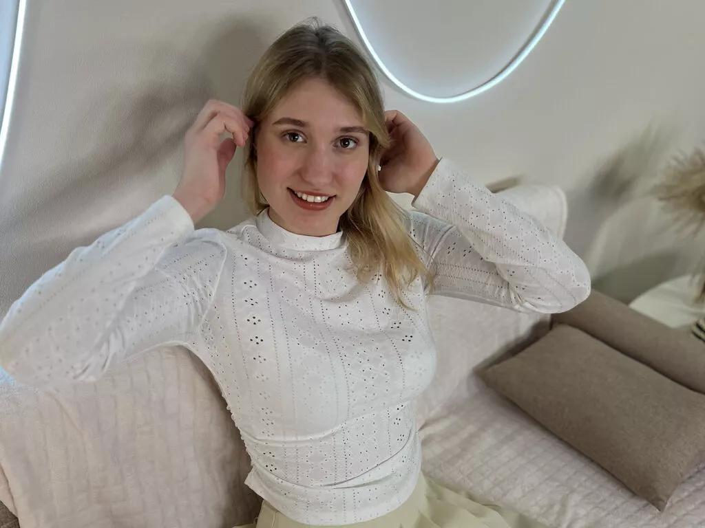MaeGoreham on LiveJasmin