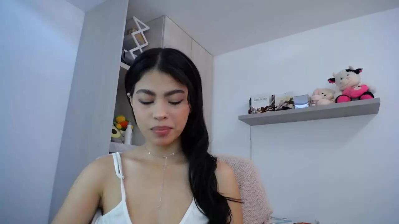 alaine_26 from Streamray