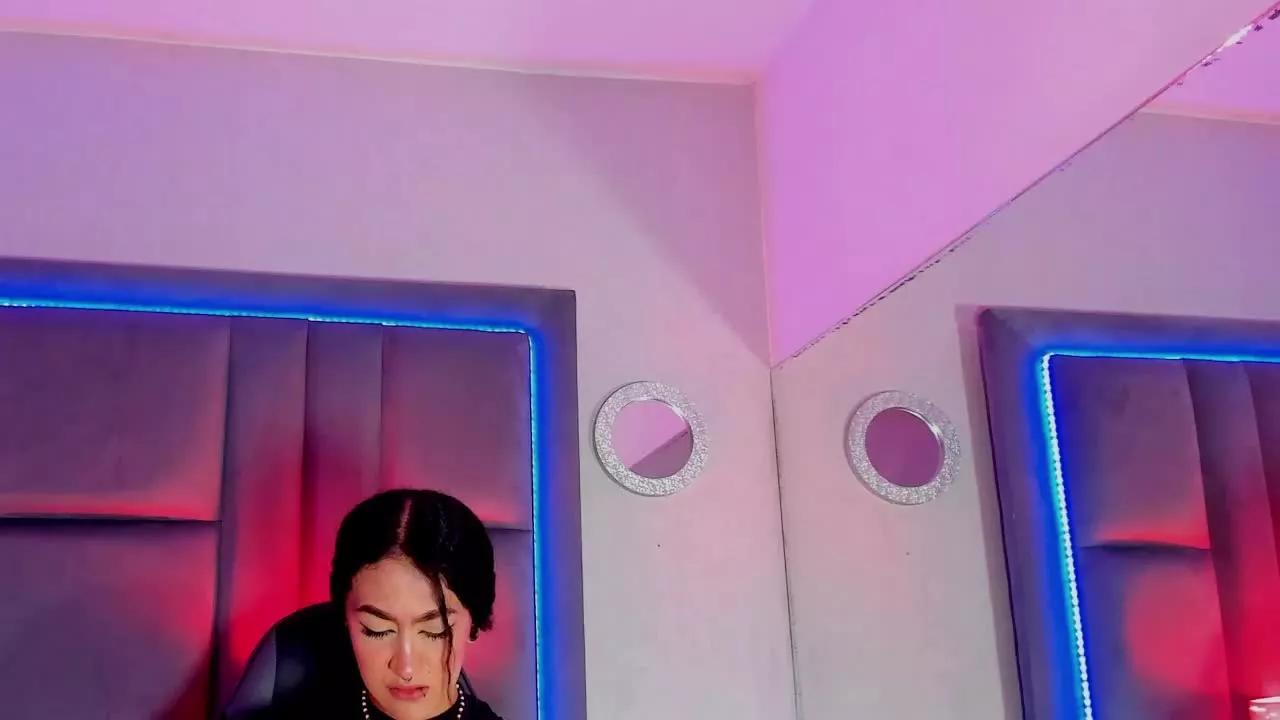 Ella_Bennet from Streamray