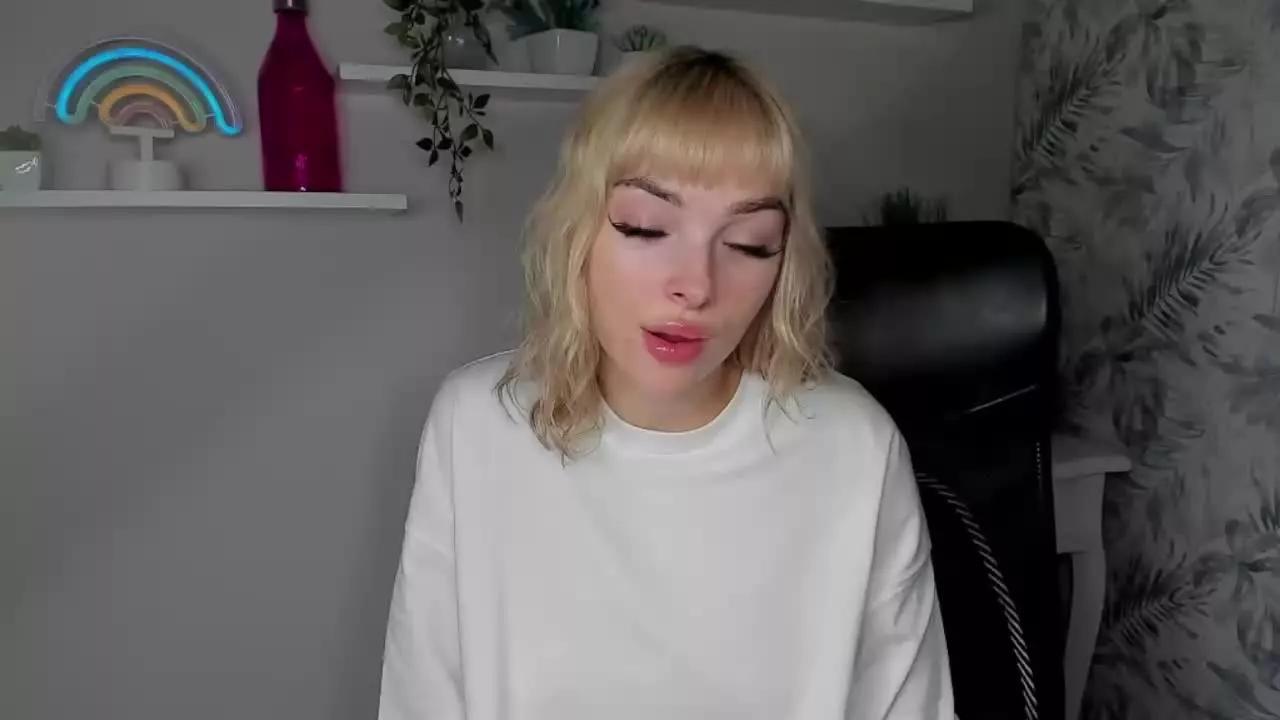 PollyDesire from Streamray
