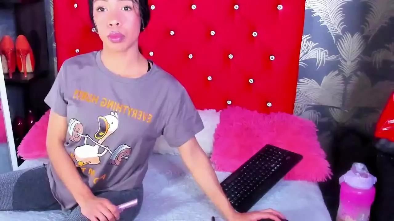 SelenaHot from Streamray