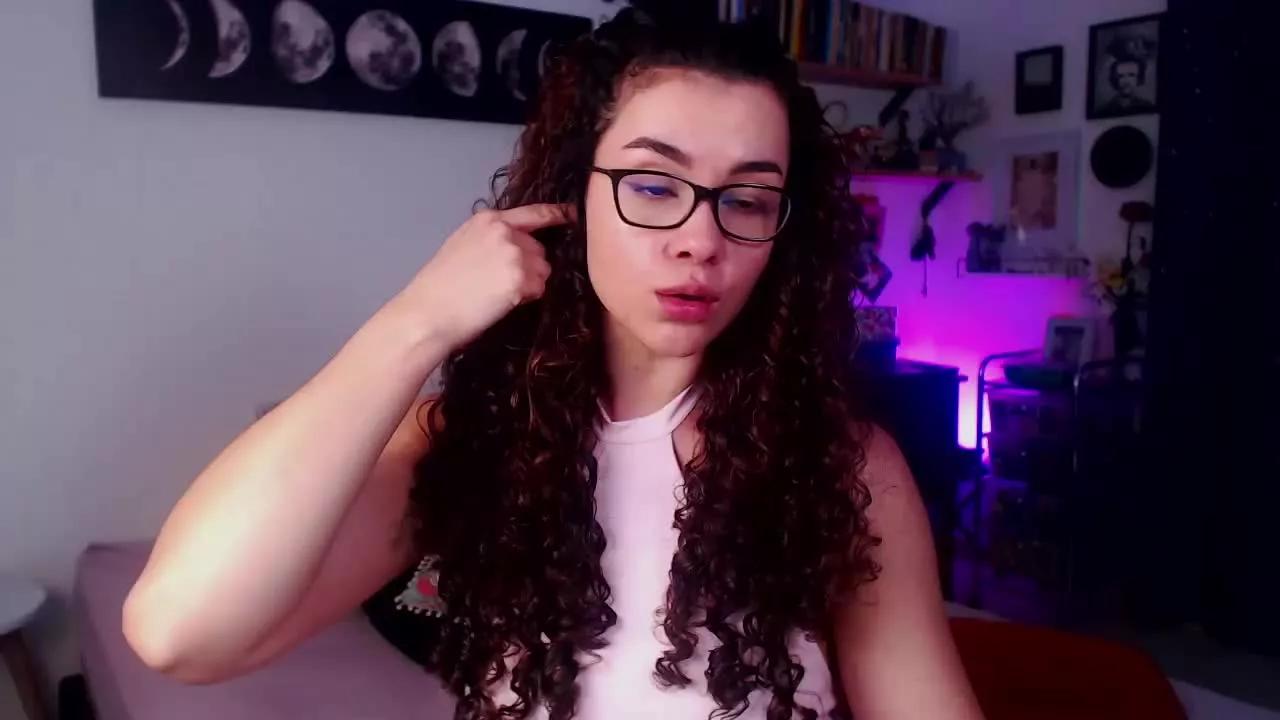 TinnyFoxxy from Streamray