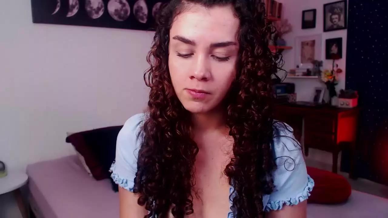 TinnyFoxxy from Streamray